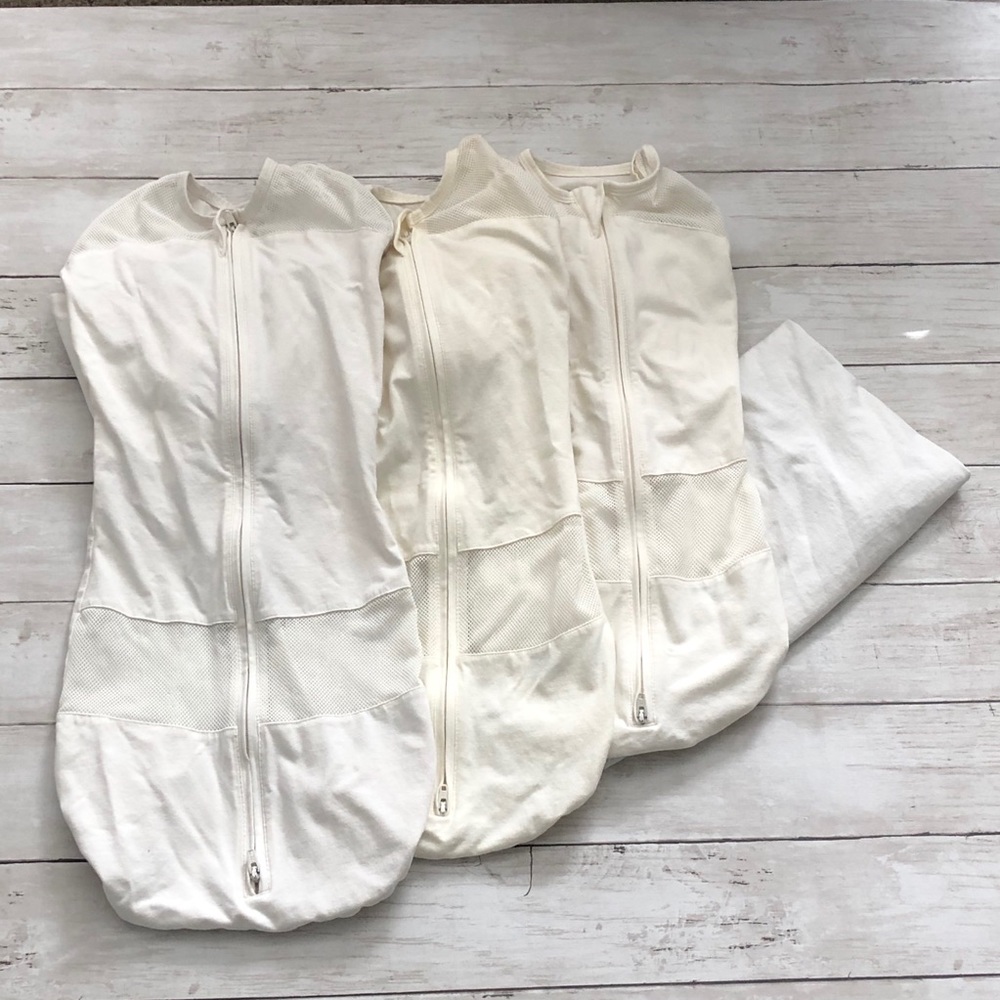 3 SNOO Sleep Sacks and Sheet